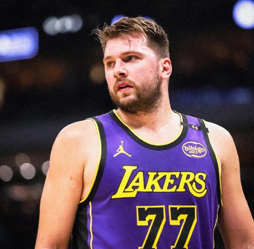 东契奇新星刷新纪录表现突出，篮网前途光明！-爱游戏在线